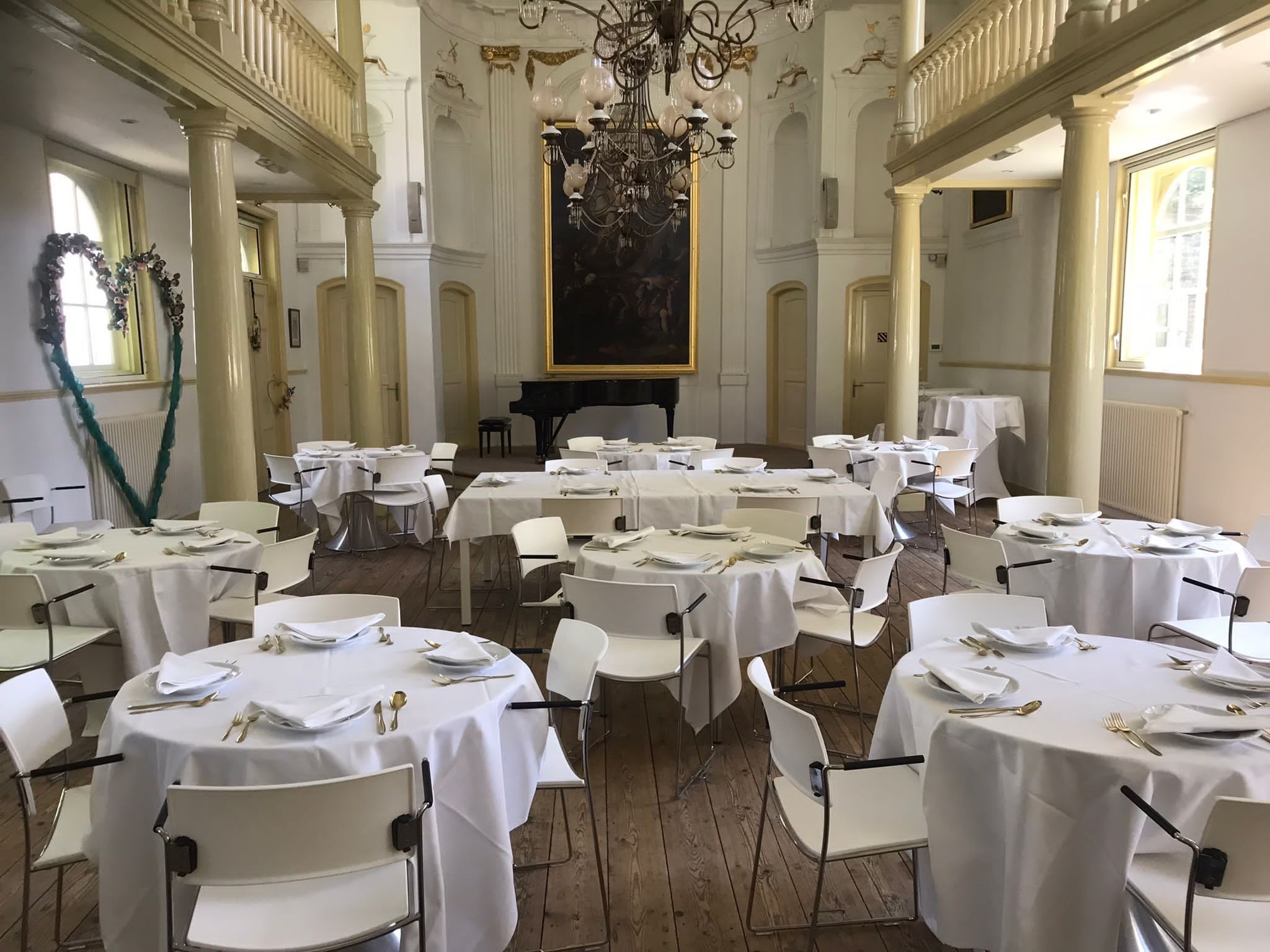 Schuilkerk de Hoop, diner opstelling