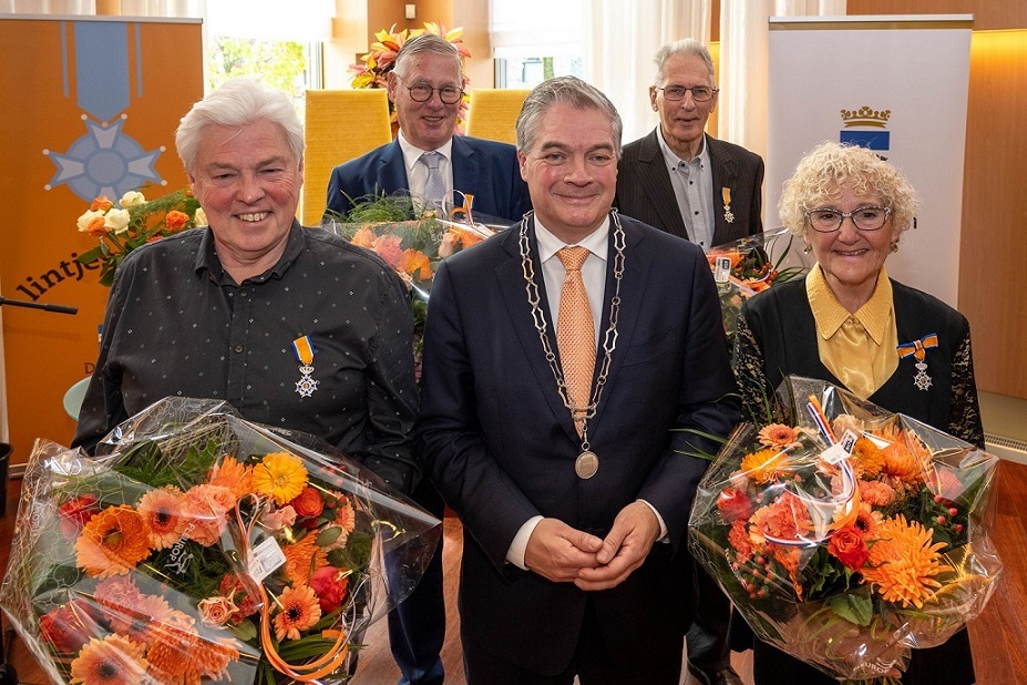 Groepsfoto Koninklijke onderscheidingen Diemen